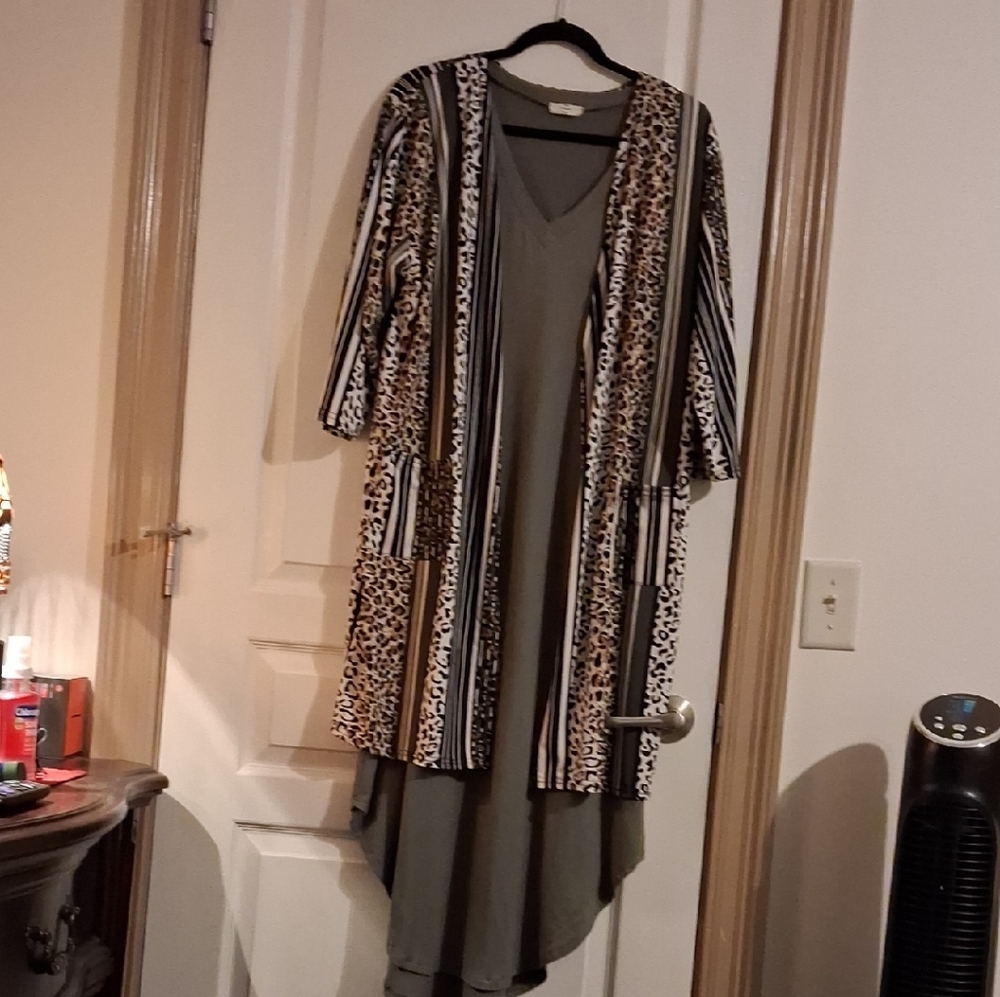 Stylish Olive Green Midi Dress with Animal Print Cardigan